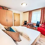 Apartment Rosa-3 By Interhome *